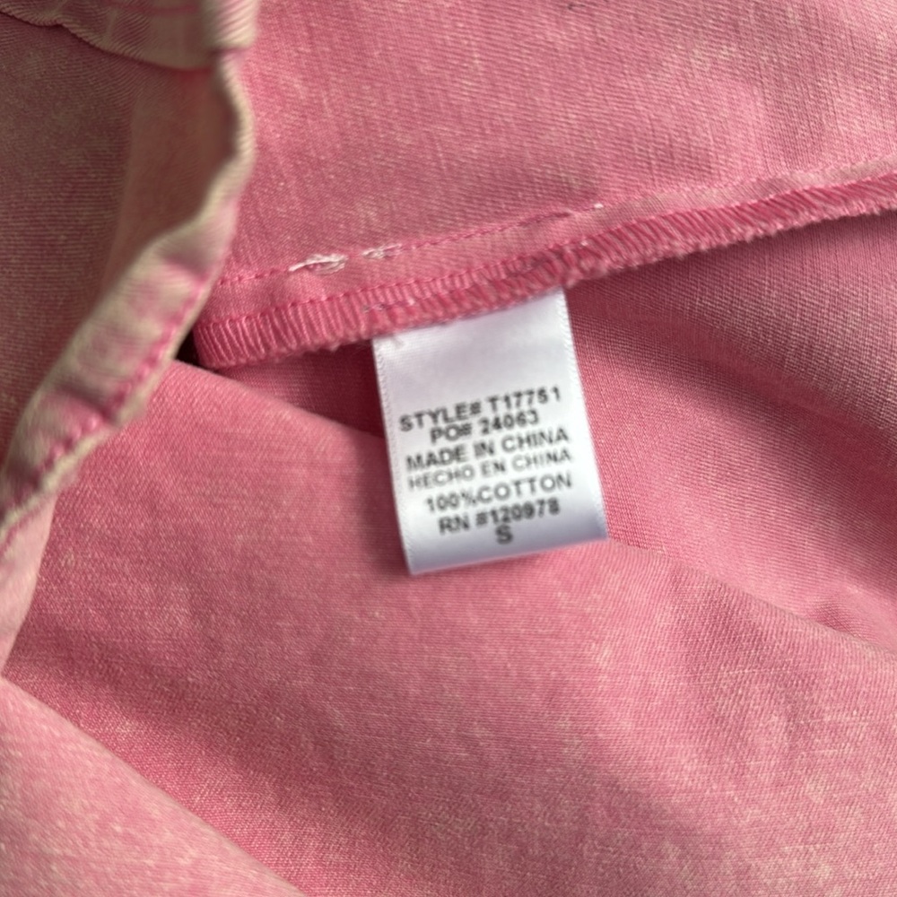 NWT entro pink distressed denim western style shirt with pearl snap buttons - s - Picture 6 of 7